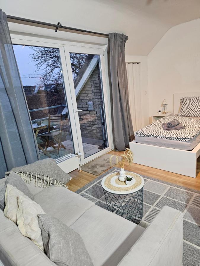 Modern Studio Near Duesseldorf Airport & Messe/Fair Meerbusch Ngoại thất bức ảnh