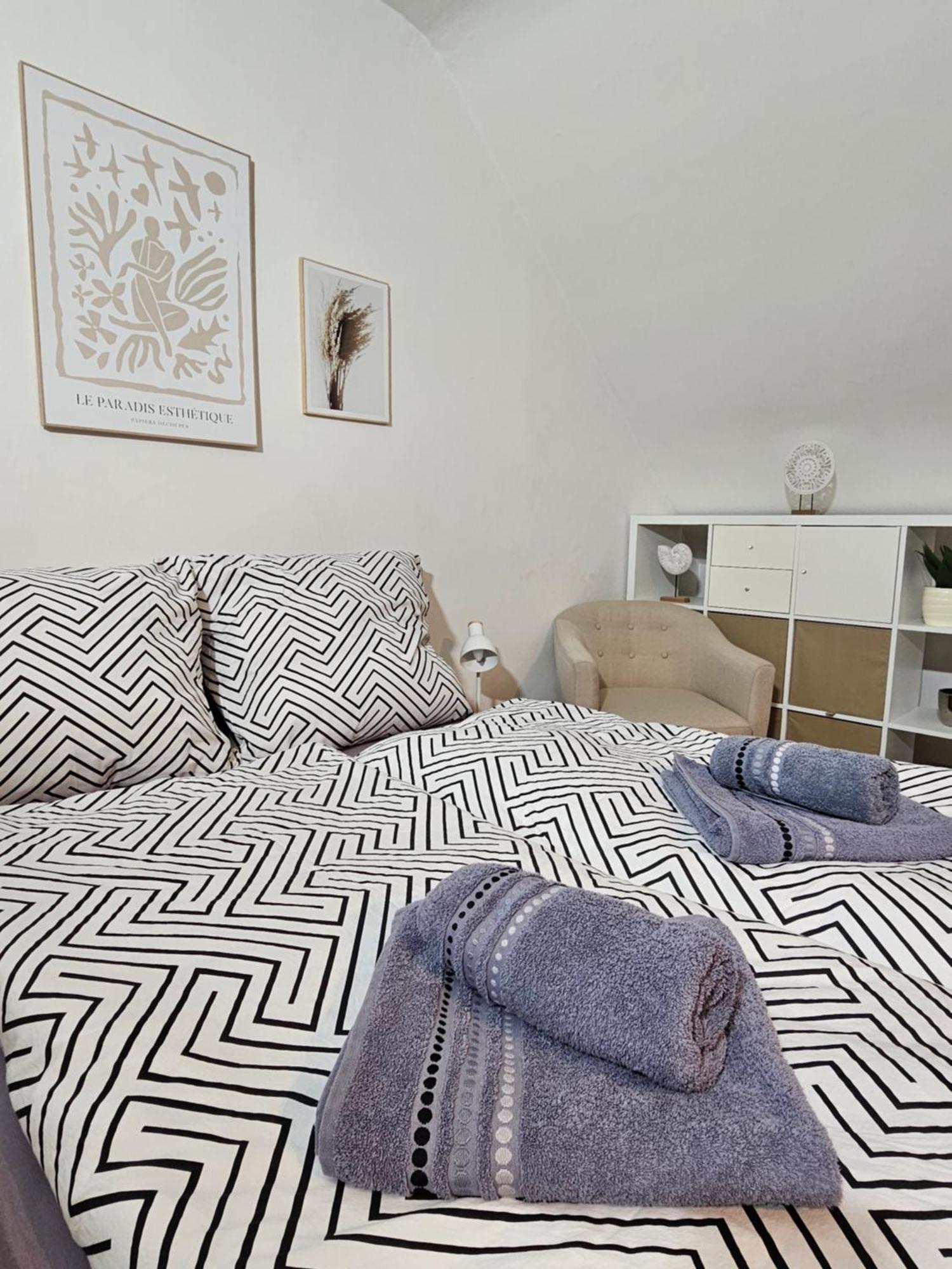Modern Studio Near Duesseldorf Airport & Messe/Fair Meerbusch Ngoại thất bức ảnh